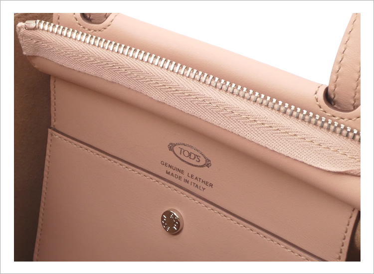 TOD'S トッズ トートバッグ ミニ XBWAOLA0100QNTM030 レザー製 TOD'S トッズ トートバッグ ミニ XBWAOLA0100QNTM030 レザー製