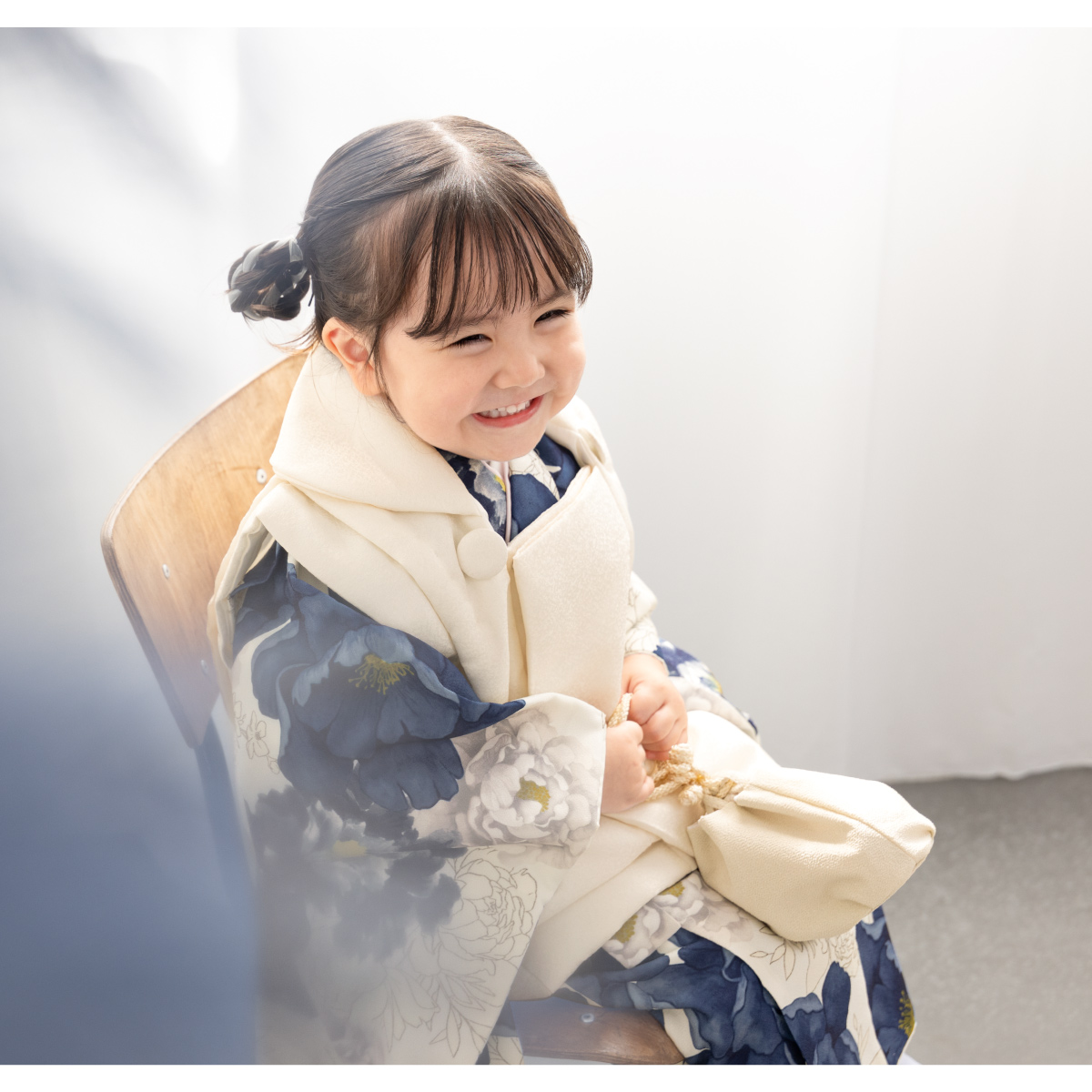 【美品】一度のみ使用　七五三 3歳  着物・被布・襦袢　草履　セット 女の子 SOUBIEN 【予約】七五三 着物 3歳 レトロ 被布 販売 女の子 三歳