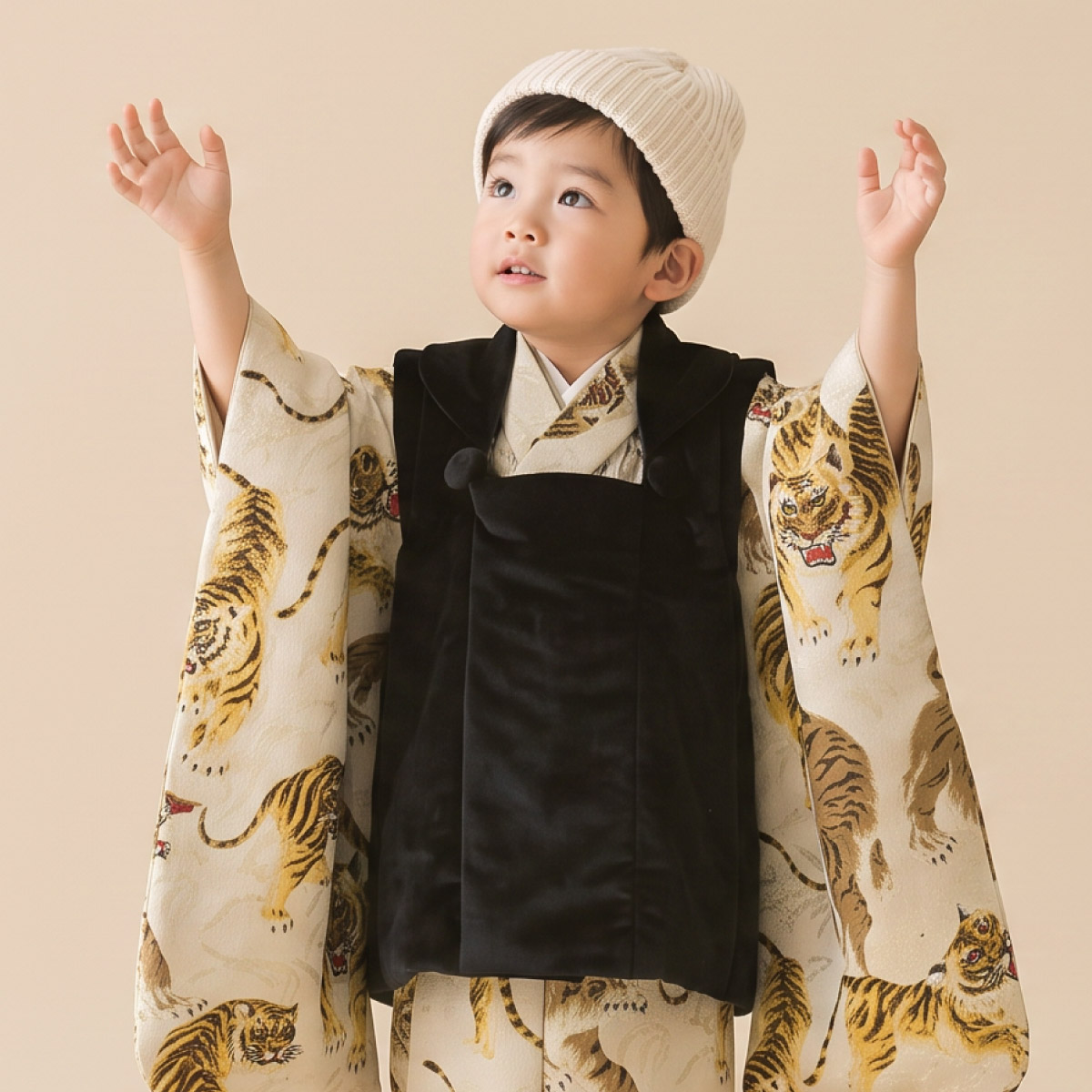 harinです❣️ 【着物と帯 時流】O261003◆七五三 男の子着物◆ SOUBIEN（創美苑） 七五三 着物 3歳 男の子 着物セット 被布 襦袢 草履