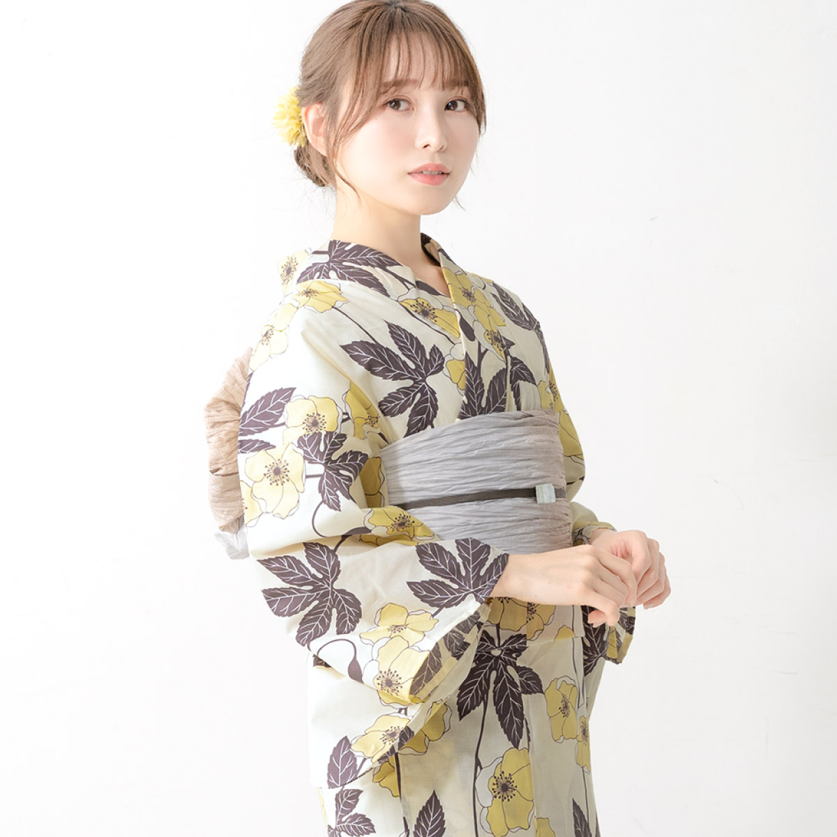 ☆美品☆ レディース浴衣 帯 白地 黒模様 金刺繡　2点セット SOUBIEN（創美苑） 浴衣セット レディース 浴衣 帯 セット 大人 2点