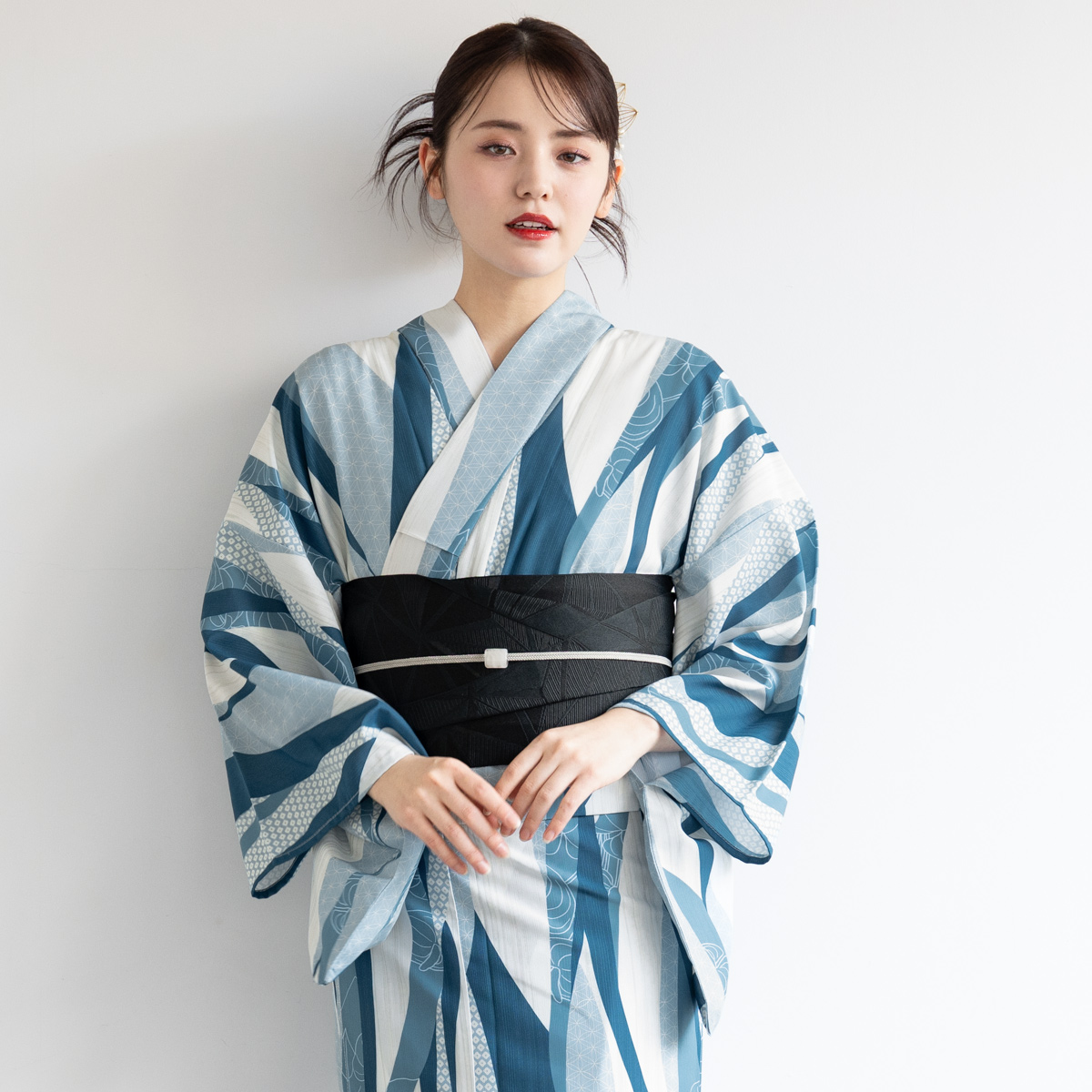 【予約】浴衣 レディース セット 2点セット 女性浴衣 帯 浴衣セット 女性 花柄 着付け 簡単 花火大会 夏祭り 上品 可愛い モダン S フリー floro 女の子 大人の画像