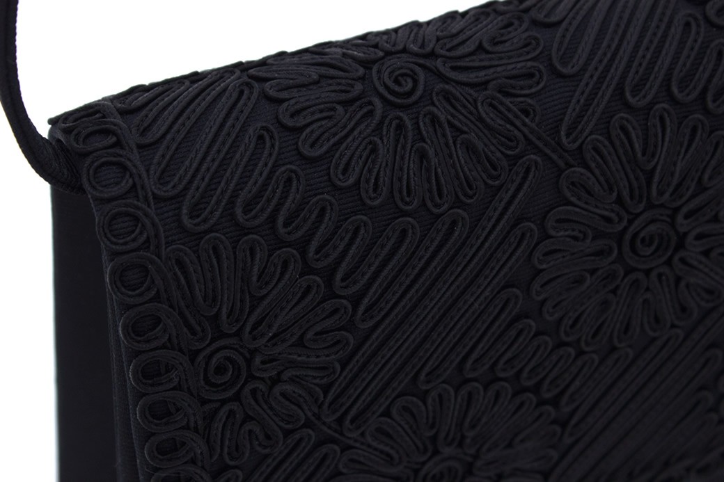 草履バッグセット 仏事用 ブラックフォーマル 金鷲 黒 ブラック 花 パイピング 刺繍 1本手持ち手 喪服 葬式 冠婚葬祭 和洋兼用 Mサイズ Lサイズ 日本製 SOUBIEN（創美苑） 草履バッグセット 金鷲 黒 ブラック 花 パイピング