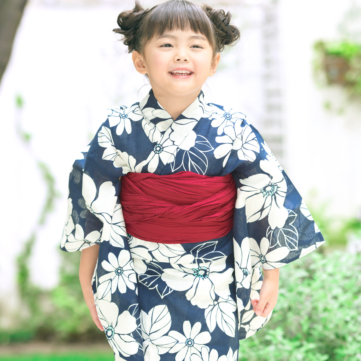レトロ　キッズ　子供　浴衣　ネイビー　花柄　150cm　肩上げ　兵児帯　新品　赤 レトロ キッズ 子供 浴衣 ネイビー 花柄 150cm 肩上げ 兵児帯 新品 赤