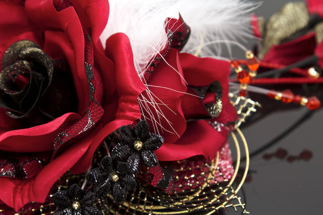 成人式 髪飾り 花 フラワー 振袖 卒業式 袴 赤 レッド ボルドー 薔薇 大きなバラ 花 ファー ゴージャス 華やか ドレス向け 和装