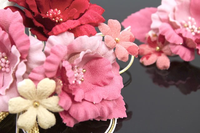 SOUBIEN（創美苑） 髪飾り 2点セット ピンク 牡丹 桜 縮緬 水引 コーム