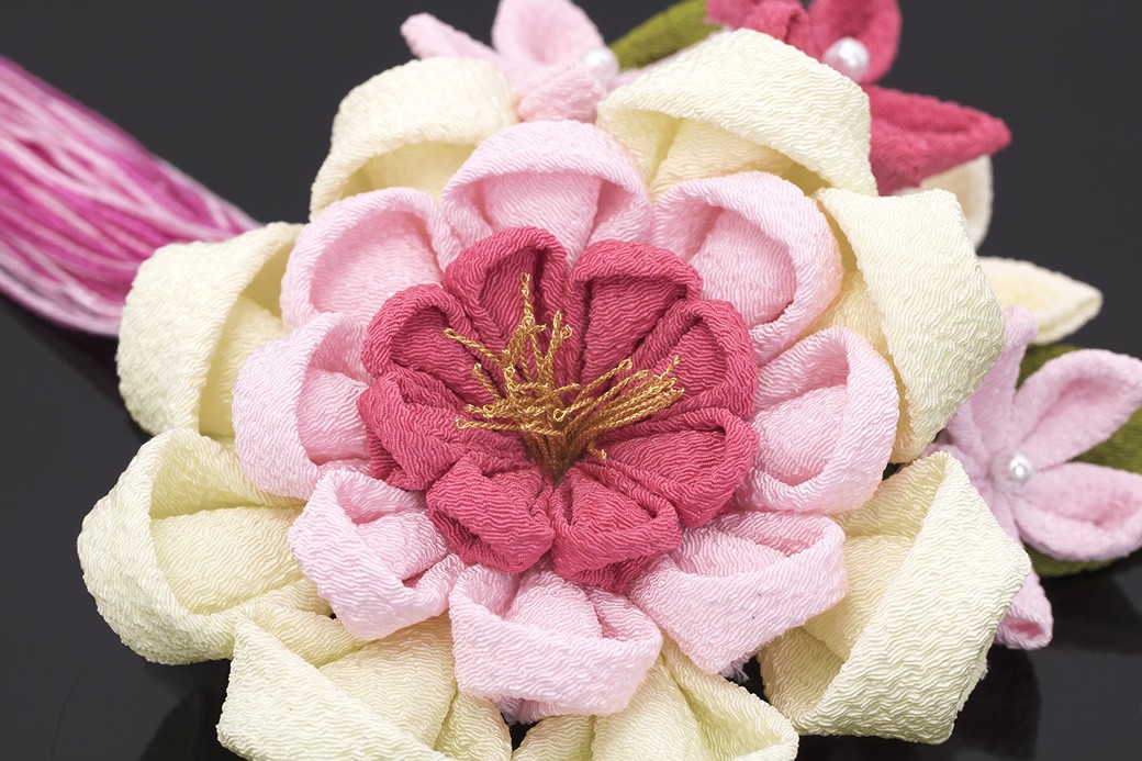 SOUBIEN（創美苑） 髪飾り つまみ細工 3点セット ピンク系 白 オフ