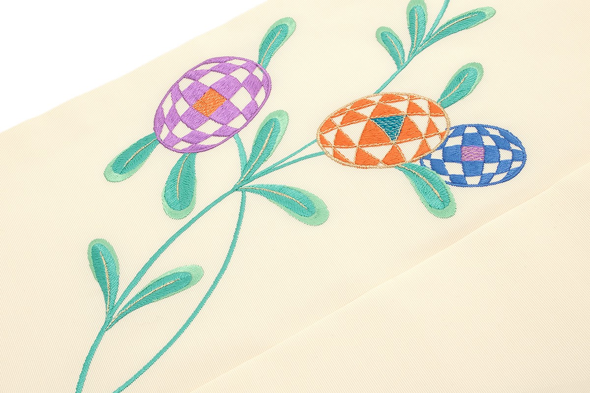お値引き中❗️名古屋帯 ベージュ 刺繍 花と魚の模様 美品