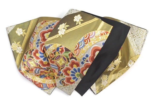 袋帯 振袖用 金 黒 鞠 吉祥文様 刺繍 仕立て上がり 河辺工芸謹製 西陣 袋帯 振袖用 金 黒 鞠 吉祥文様 刺繍 仕立て上がり 河辺工芸謹製 西陣