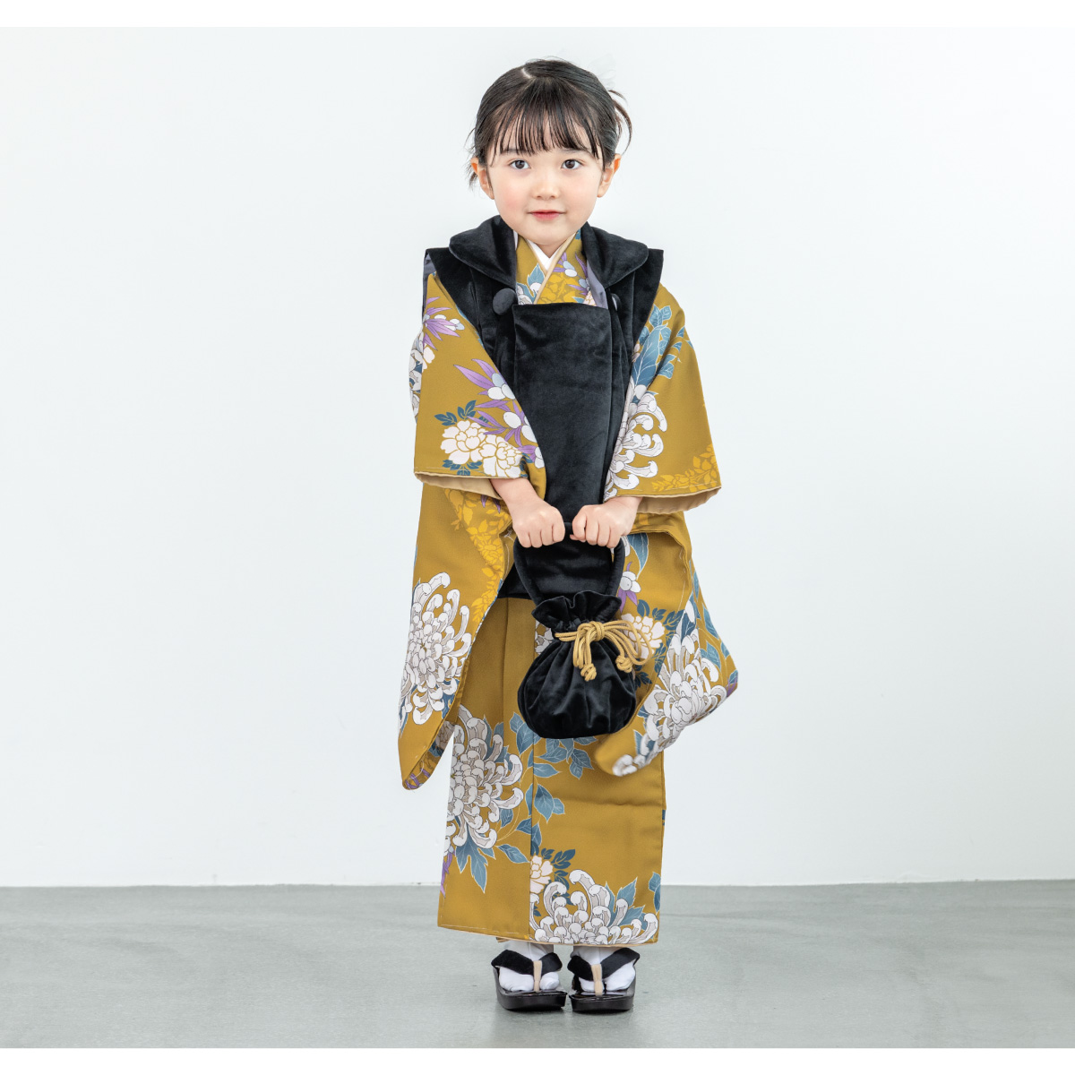 レンタル 七五三 女の子 3歳 着物 被布 フルセット floro 黄金に浮かぶ