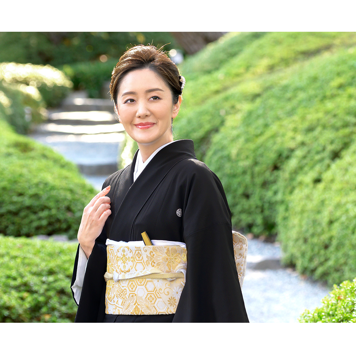 留袖　黒留袖　Kimono 結婚式　正絹　着物 SOUBIEN（創美苑） 黒留袖 レンタル 結婚式 着物 フルセット 正絹 黒