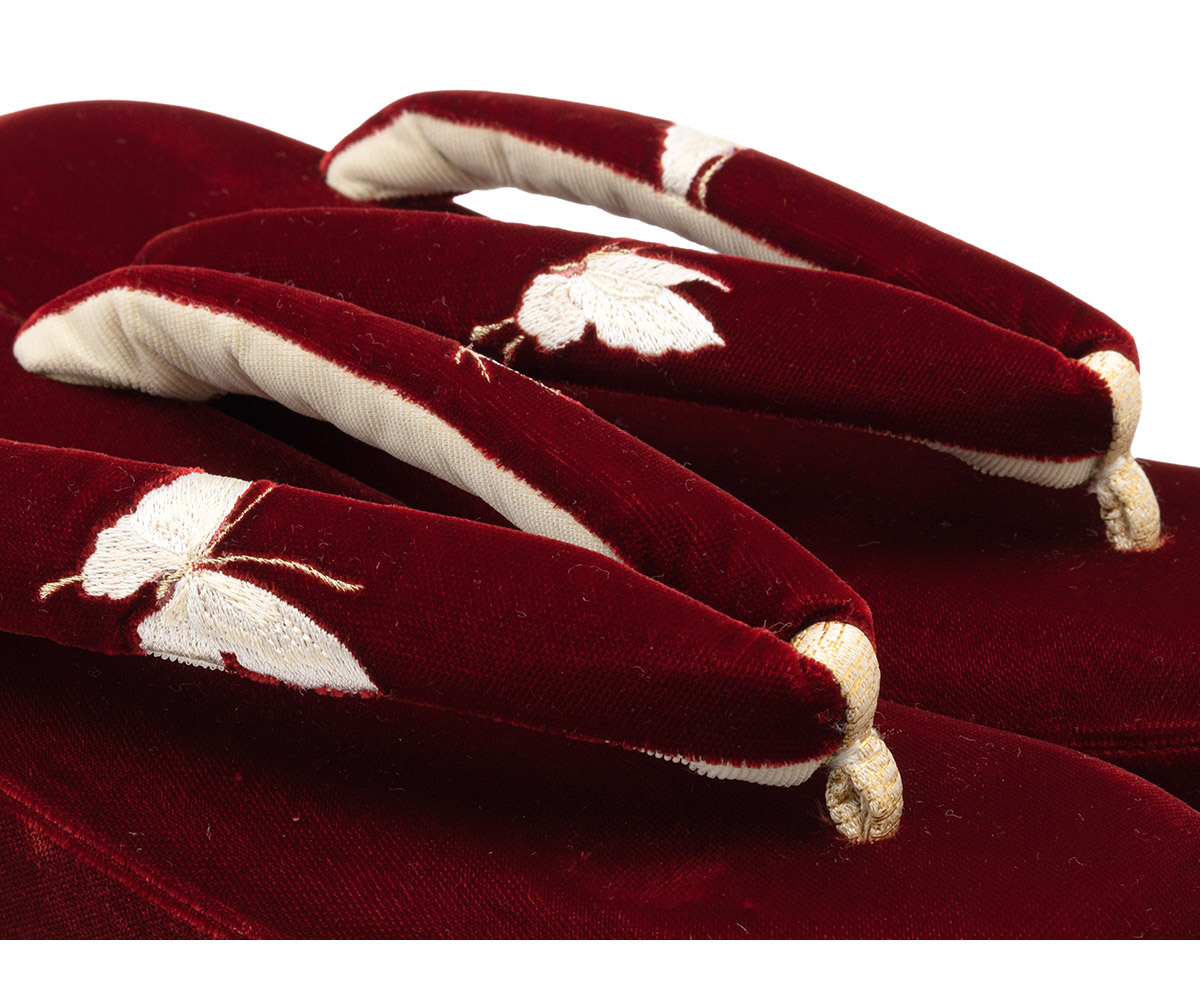 SOUBIEN（創美苑） 草履 ブランド fussa 濃赤 ボルドー 桜 蝶 別珍