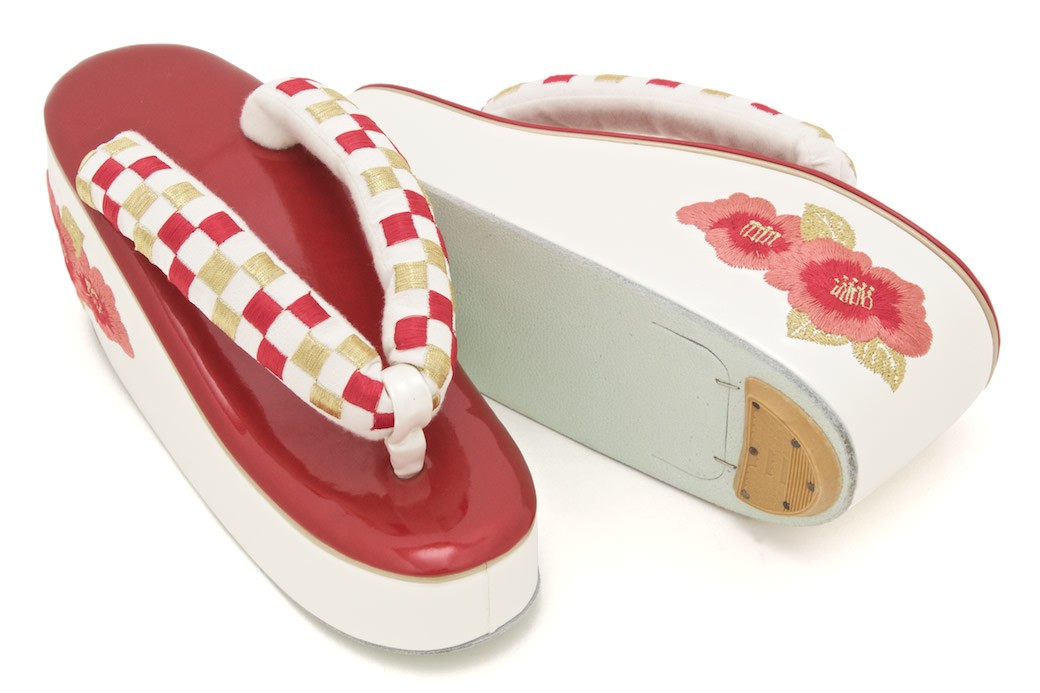 SOUBIEN（創美苑） 草履 成人式 レディース 振袖 白 ホワイト 赤
