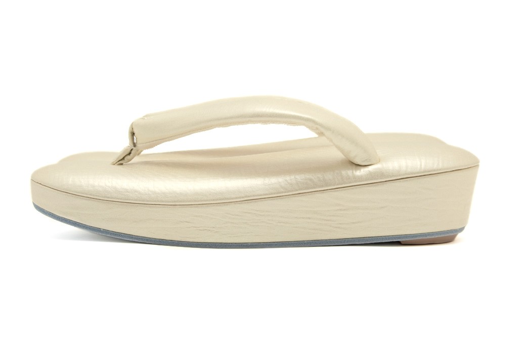 草履 レディース 白梅謹製 茶系 オリーブブラウン シンプル クッション 牛革 レザー ぞうり 和装履物 カジュアル 女性用 日本製 【Mサイズ】【フリーサイズ】 SOUBIEN（創美苑） 草履 レディース 女性 白梅謹製 白系 アイボリー