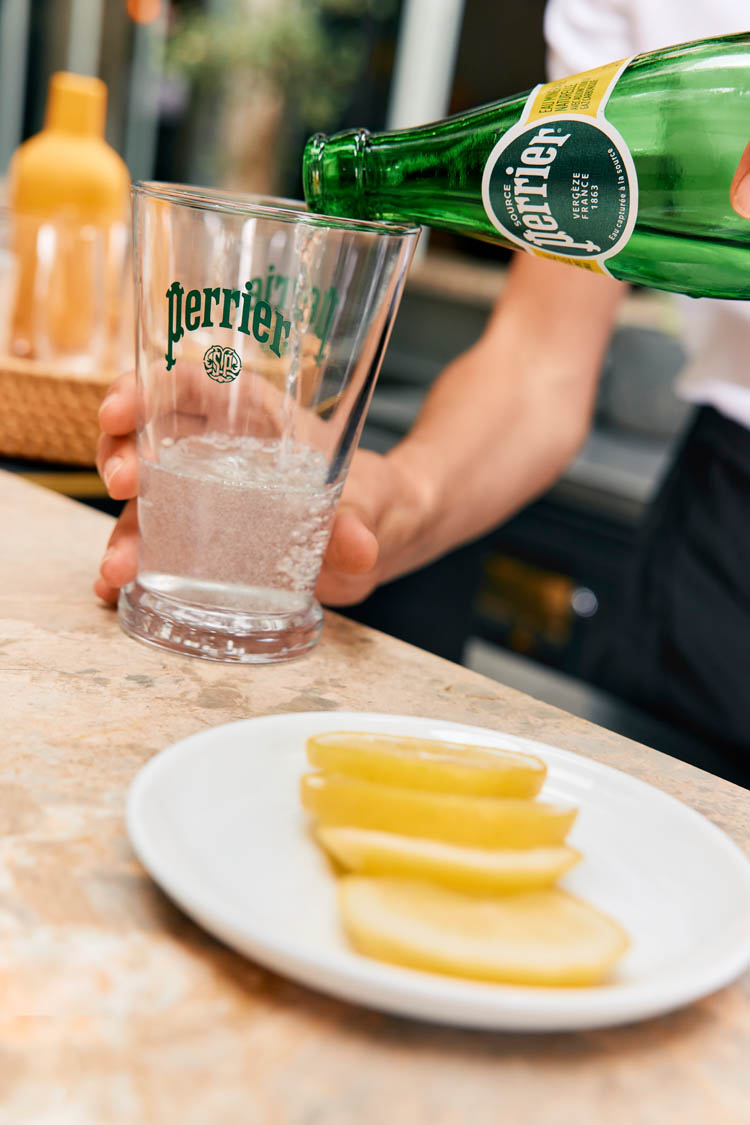 ペリエ 炭酸入りナチュラルミネラルウォーター ( 750ml×12本入