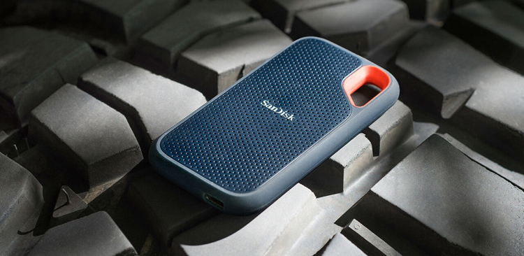 SanDisk エクストリーム ポータブルSSD 500GB SDSSDE61-500G-J25