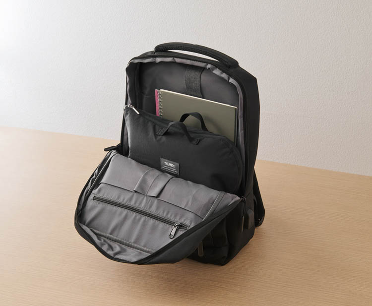 サーモス 保冷ランチケース 2L ブラック RFH-002 BK ( 1個