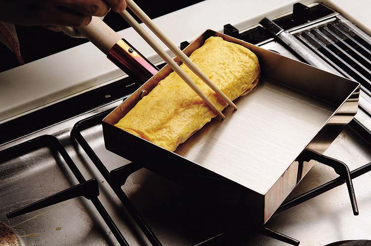 ダンチュウ　純銅玉子焼器 ダンチュウ 純銅玉子焼 木蓋付 18cm*18cm DA-37 ( 1個