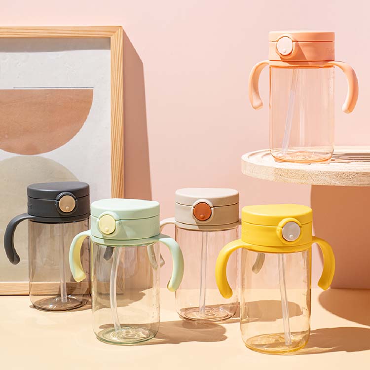 アスター おでかけストローマグ 320ml イエロー 7カ月 ( 1個 )/ : 爽快