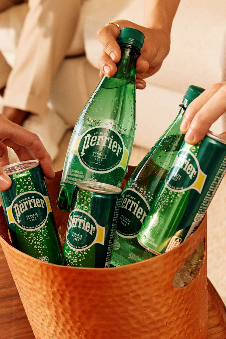 ペリペラ ペリエ 炭酸入りナチュラルミネラルウォーター 缶 ( 330ml×24本入