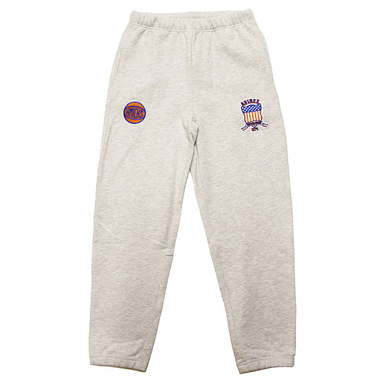 AVIREX x NBA アヴィレックス ニューヨーク ニックス スウェットパンツ NBA NEWYORK KNICKS SWEAT PANTS  コラボ 裏毛 7835110023 グレー M L XL : ax178 : SOULSTYLE ソウルスタイル - 通販 - Yahoo!ショッピング