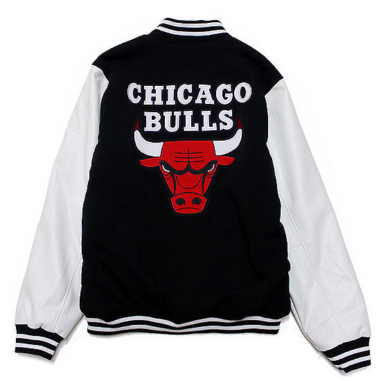【リバーシブル】CHICAGO BULLS スタジャン　古着 JHデザイン NBA シカゴ ブルズ Bulls 公式アイテム リバーシブル