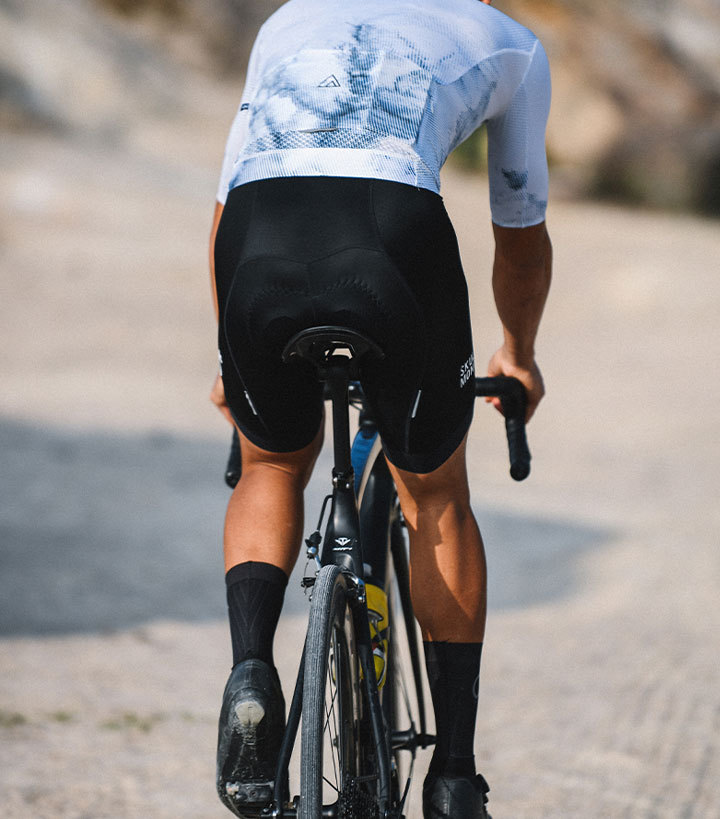 Monton［モントン］メンズビブショーツ 21Skull（自転車用ビブパンツ）男性用 -  スポーツキッド：機能性インナー、アンダーシャツやサイクルジャージ、パンツを企画、販売。