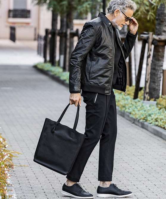 AKM Contemporary（エイケイエムコンテンポラリー） バーティカル