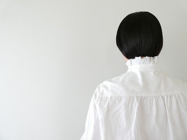 ichiAntiquite's(イチアンティークス) コットンリネンフリルシャツ(1000934) ichiAntiquite's(イチアンティークス) コットンリネンフリル