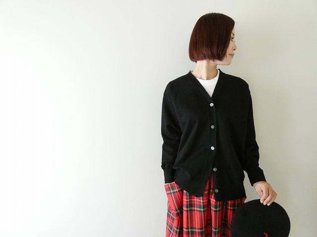 ホームスパン homspun ブラックリブ編み長袖カーディガン homspun（ホームスパン） ソフトコンパクトヤーンVネックカーディガン