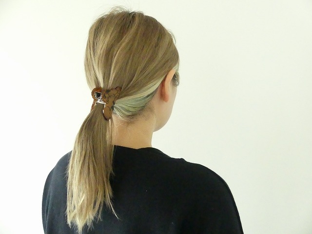 didizizi(ディディジジ) くつろぐ馬ヘアクリップ(94-01-AC-007-23-1