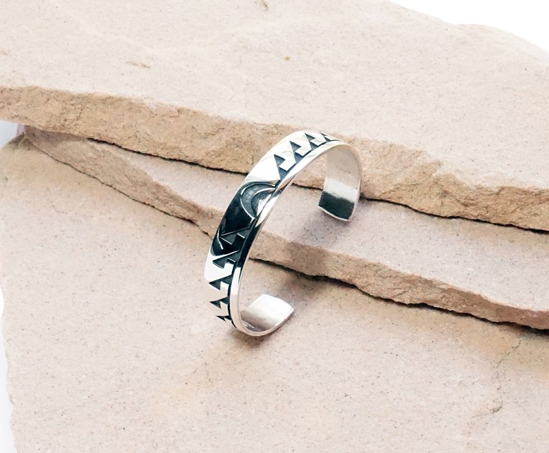 HOPI ホピ SUN & CLOUD BRACELET SILVER HOPI ホピ SUN & CLOUD BRACELET SILVER