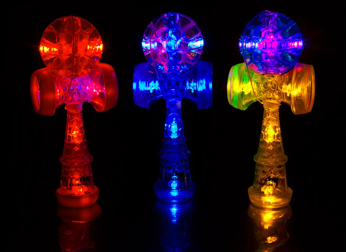 7個の高輝度LED搭載できらびやかに光る けん玉 【ダンカン トーチ