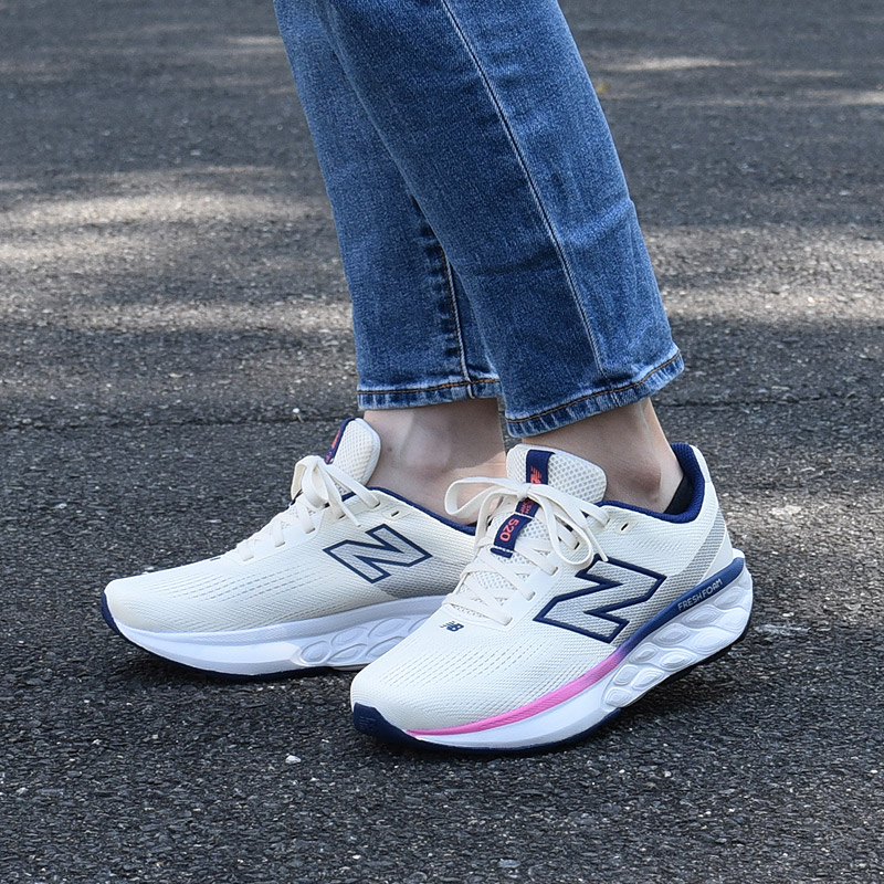 New Balance（ニューバランス） スニーカー レディース スポーツ