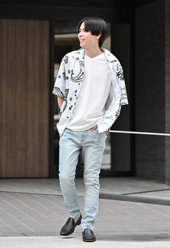 カジュアルシャツ メンズ 半袖 総柄 開襟シャツ セットアップ(別売) 白 黒 ホワイト ブラック グリーン 豹柄 ゼブラ ペイズリー M L XL LL 2L 51235 51237 51239 |  | 24