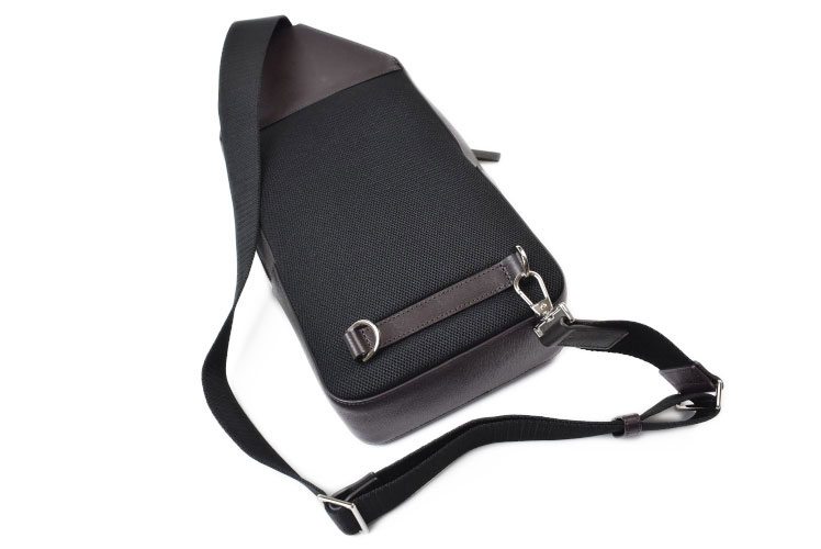 【美品】Paul Smith ダークブラウン ボディバッグ　オールレザー clover-leaf_psm515156