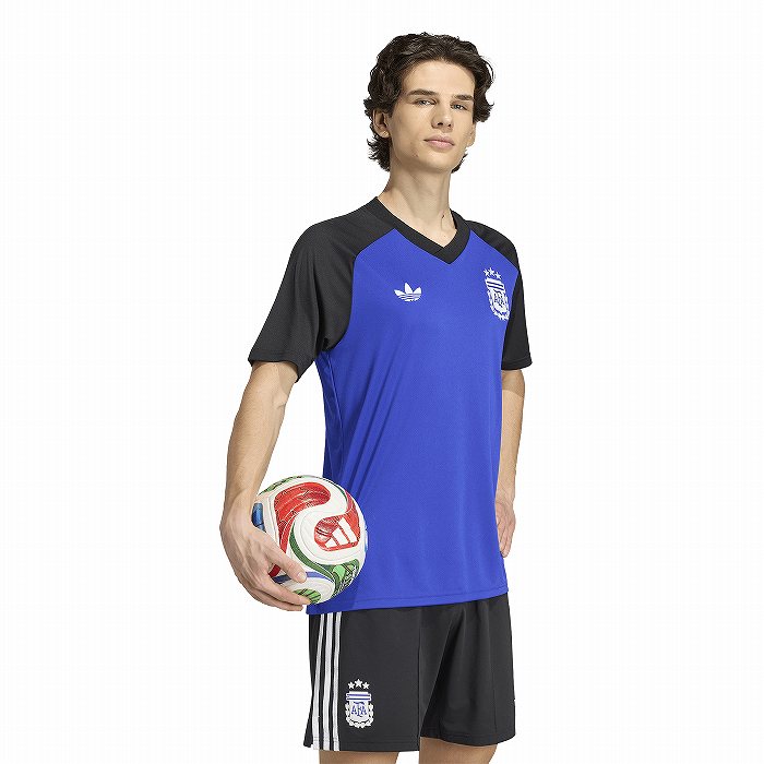 アルゼンチン代表 2026 ホーム プレマッチジャージー adidas（アディダス） アルゼンチン代表 2026 プレマッチ ジャージーST