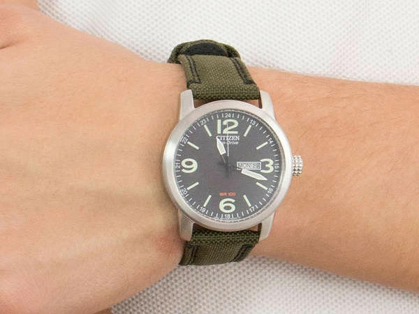 専用☆未使用展示品50%OFF シチズンECO-DRIVE BV1085-14E - メルカリ