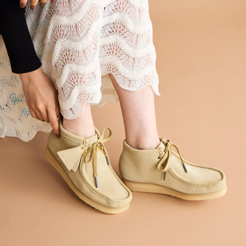 クラークス Clarks ワラビーブーツ Wallabee Boots レディース ミッド