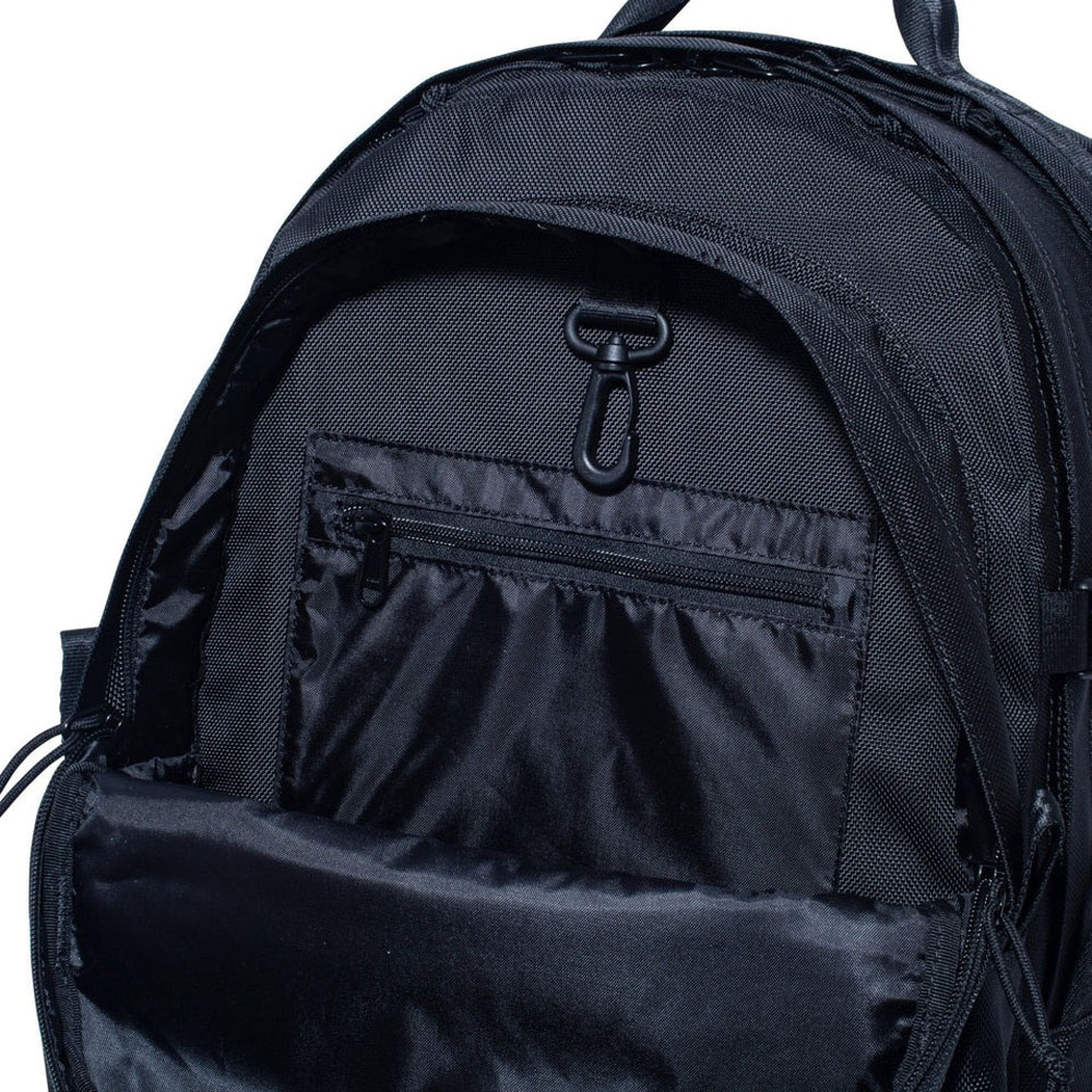 NEW ERA（ニューエラ） リュック バッグ 35L キャリアパック CARRIER
