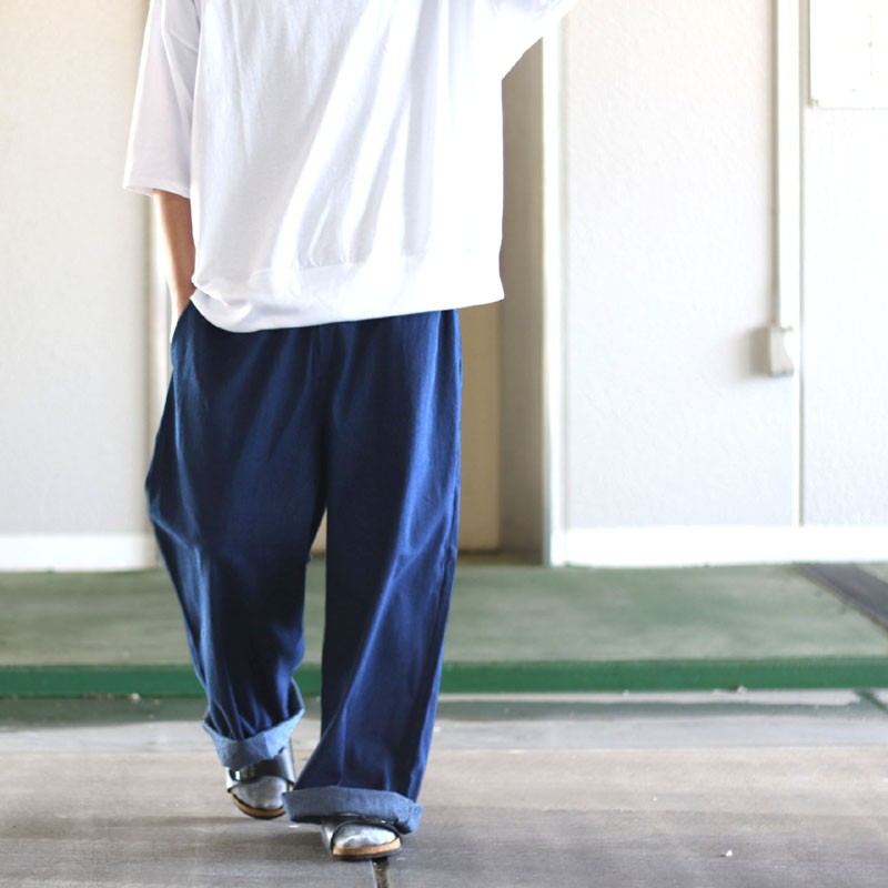 ダークインディゴ　デニムワイドパンツ　アップ