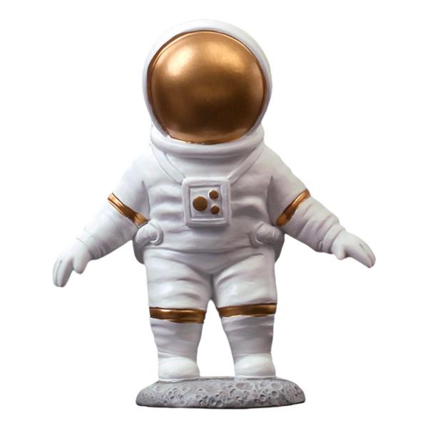 手作りの宇宙飛行士の像ホーム卓上宇宙飛行士の彫刻が立っています