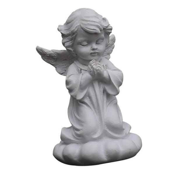 樹脂の女の子が祈って祈っている像のデスクトップの装飾品
