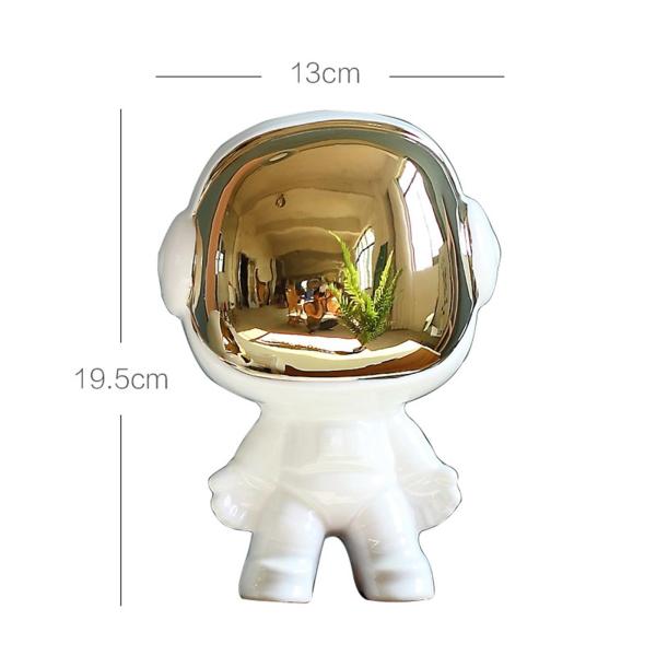 現代の宇宙飛行士の像は、テーブルの装飾を整えるための置物を作ります13x19.5cm