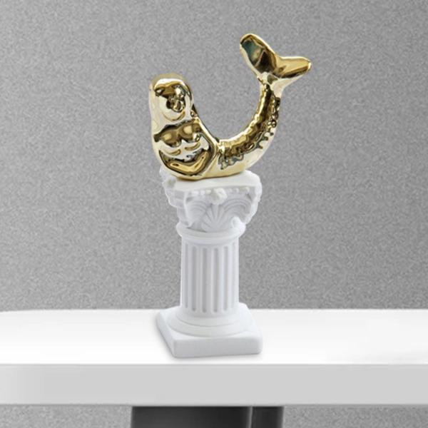 結婚式の装飾のための台座スタンド置物ローマの柱人魚の金