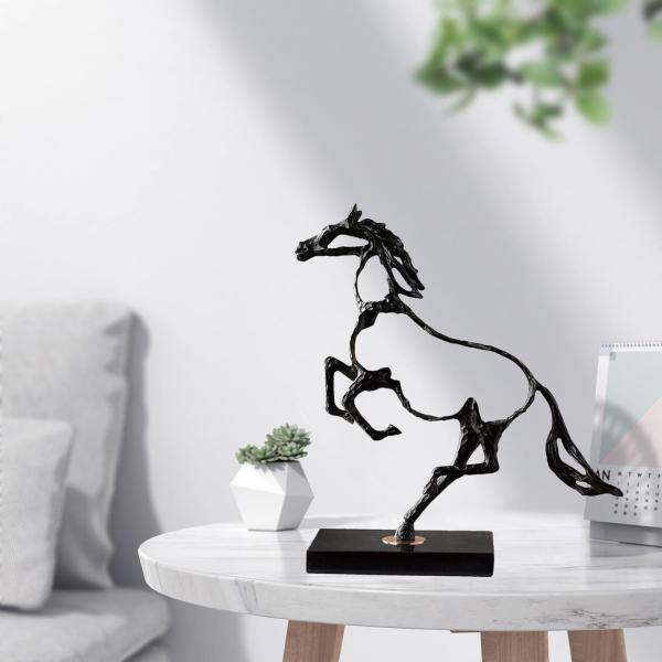 いラインアップ テーブルオフィスのワインキャビネットのための現代の馬の像の鉄の置物風水 サンキャッチャー