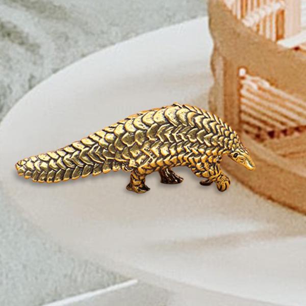 動物彫刻真鍮アート装飾ティーペット孔雀満開センザンコウの飾りミニセンザンコウの置物車用イースター植物