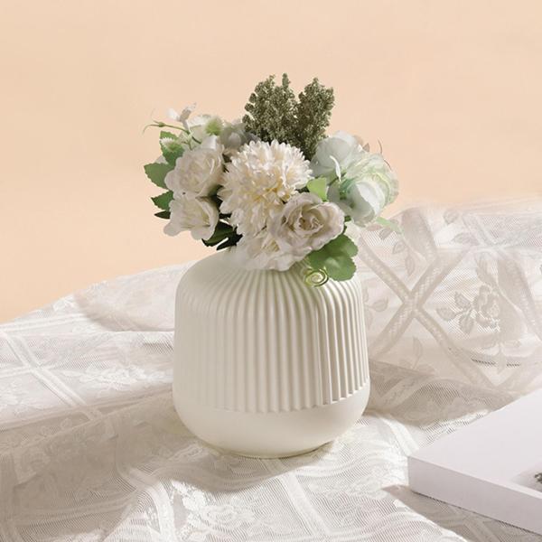 花瓶 植物ポット フラワーポット モダンな装飾品 つぼみ花瓶 卓上用プランター ホリデー ウェディング リビングルーム 室内植物