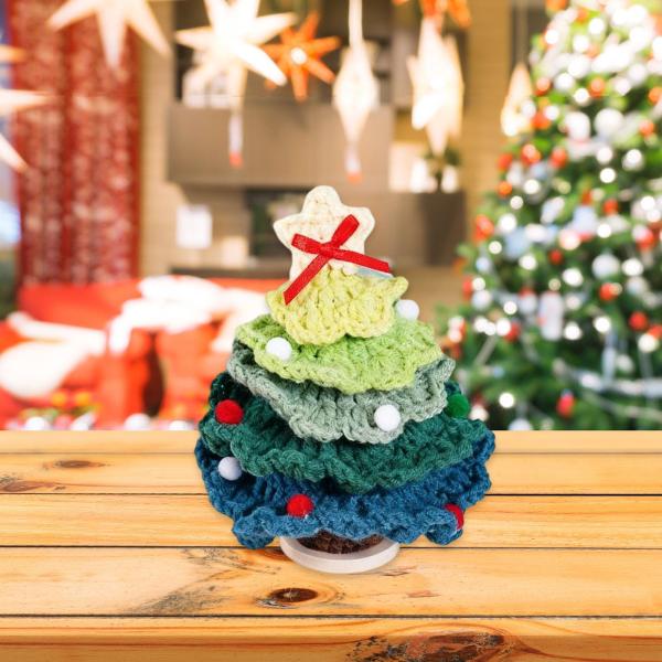 かぎ針編みのクリスマスツリーオーナメント リビングルーム用 面白い装飾 ホリデーテーブルトップ グリーン