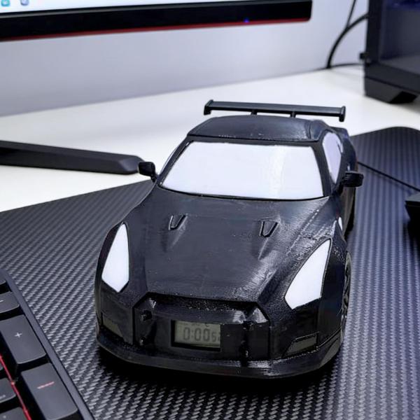 “*”様 スポーツカー型 デジタル時計 目覚まし時計 スポーツレースカーおもちゃ、目覚まし時計付きギフトディスプレイ