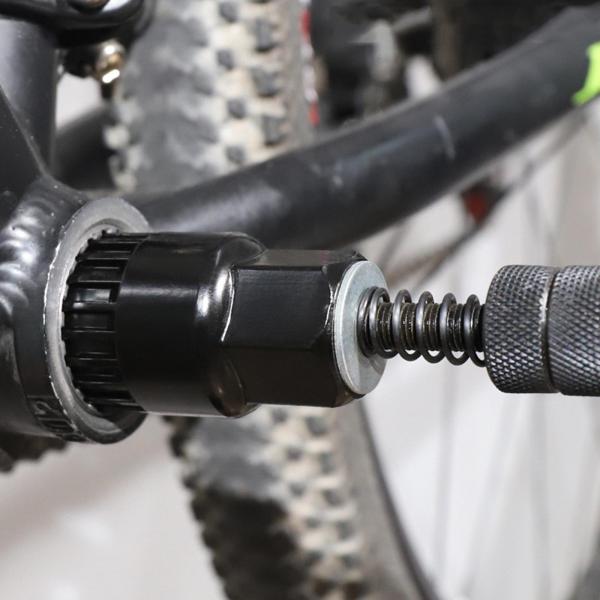 バイククランクエクストラクターボトムブラケットリムーバーガジェットスパナレンチクランクプーラー実用的な自転車改造修理ツール